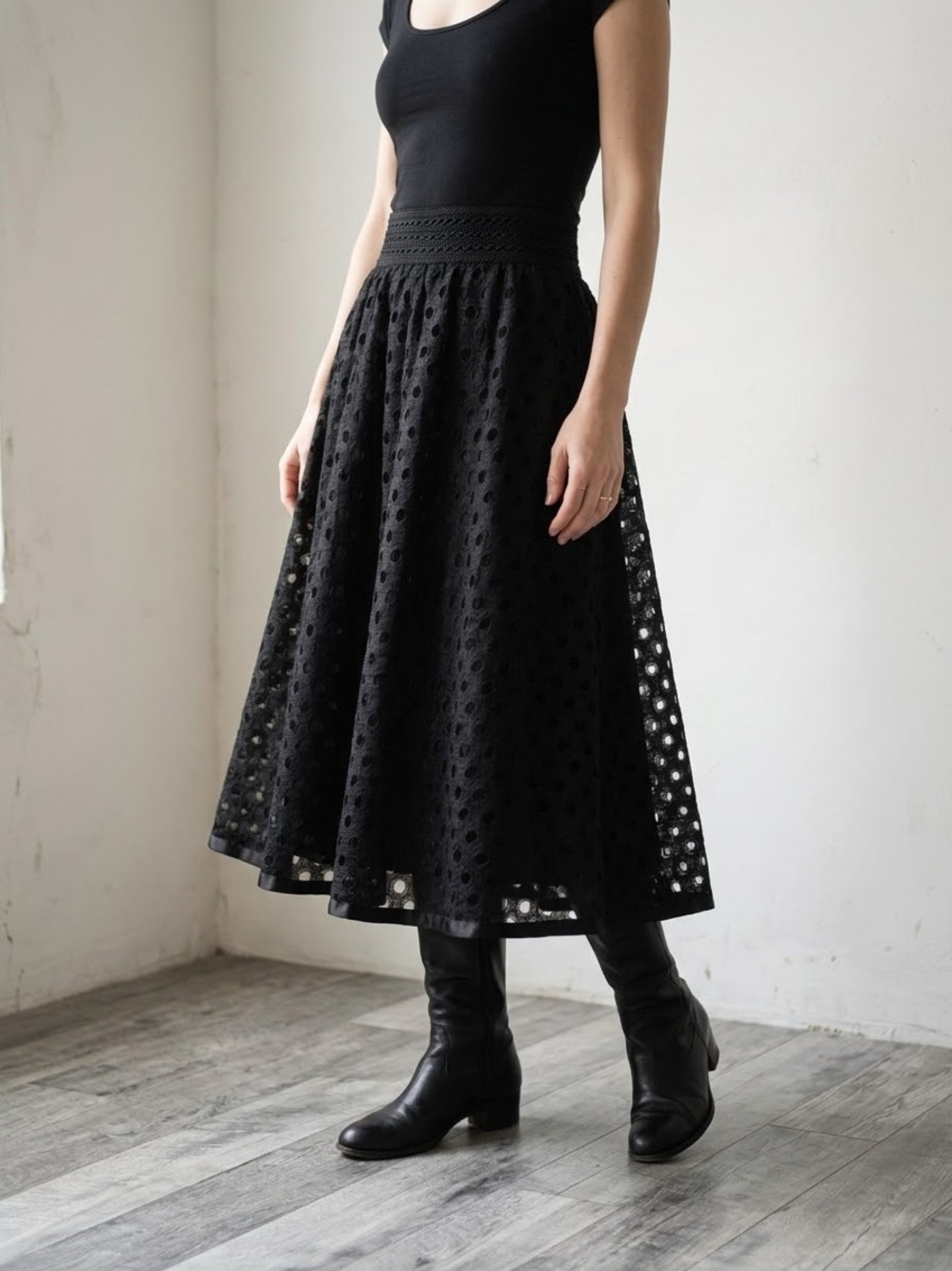 Metrowear Black Lace Eyelet A-Line Midi Skirt M Crochet Waist Bohemian Witchy 90